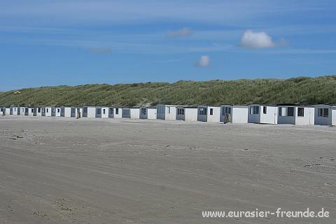 (Foto Goslar)_daenemark_2010_IMG_0830_Loekken_Strand.jpg - Am Strand von Loekken stehen unzhliche (lt. Info genau 485) kleine Strandhtten